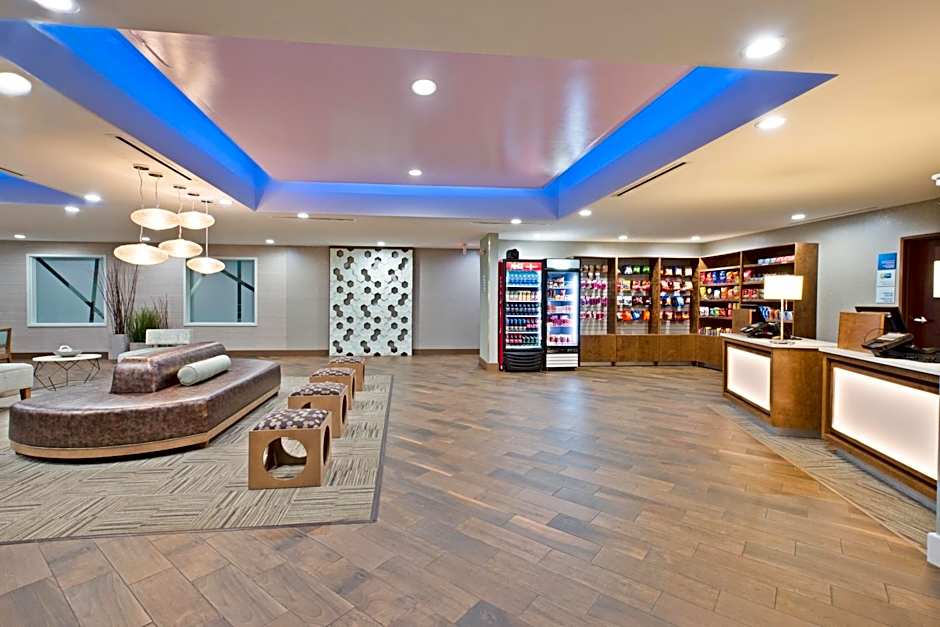 Holiday Inn Express & Suites Harrisburg S - New Cumberland By IHG