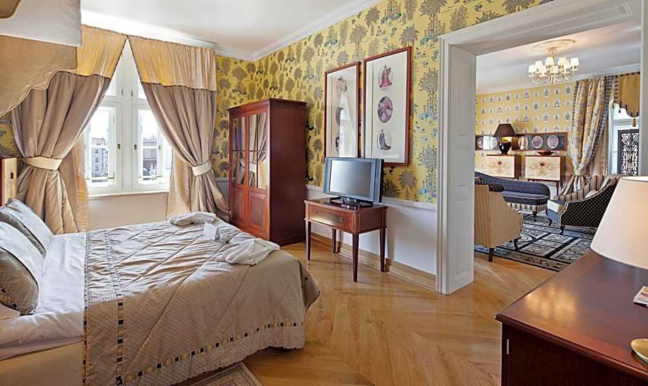 The Bonerowski Palace Boutique Hotel