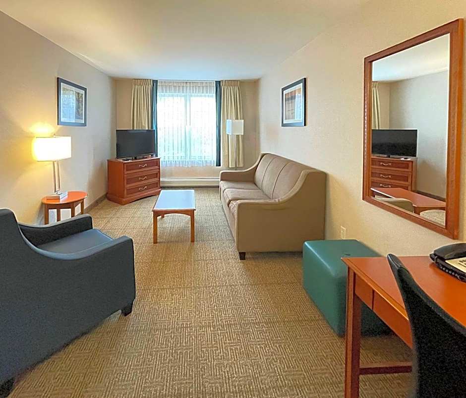 Smart Suites, Ascend Hotel Collection