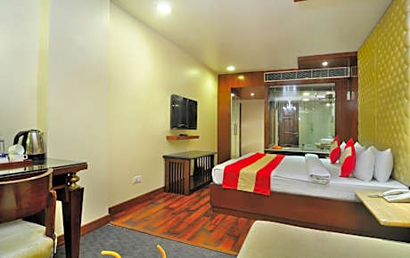 Aura Suite with Private Jacuzzi