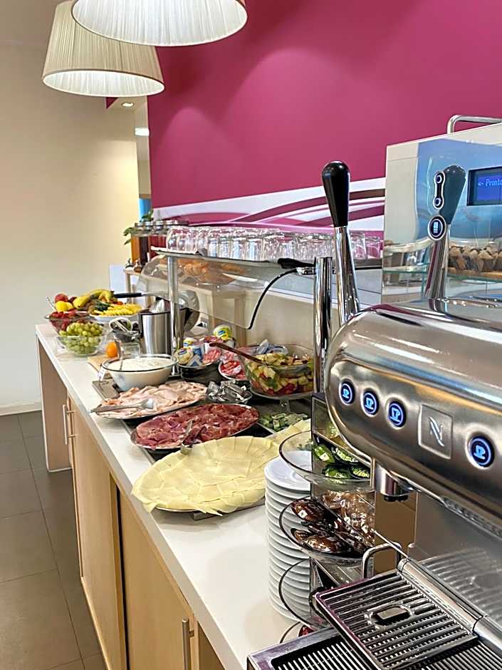 Best Western Palace Inn Hotel