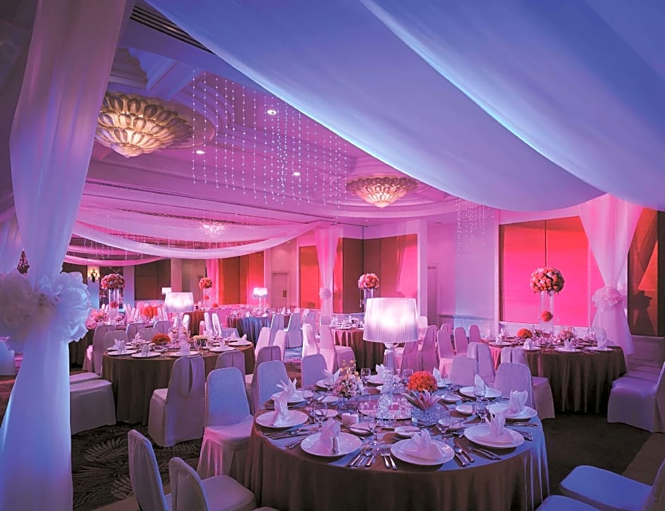 Edsa Shangri-La Manila