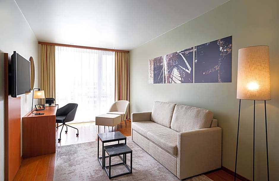 Leonardo Hotel Salzburg Airport