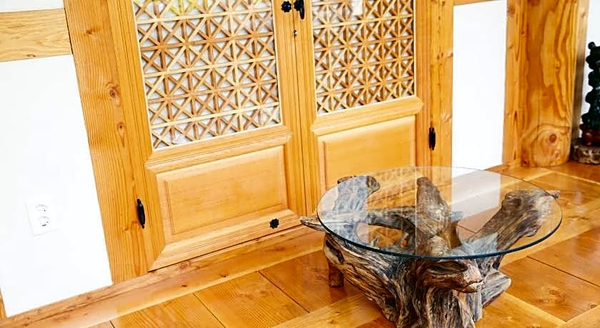 Laon Hanok Gguljam