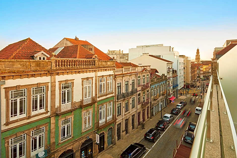 Chic & Basic Gravity