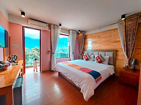 Mountain View Double Room with Terrace