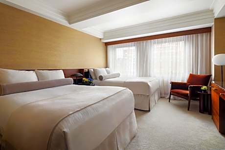 Deluxe Two Double Beds