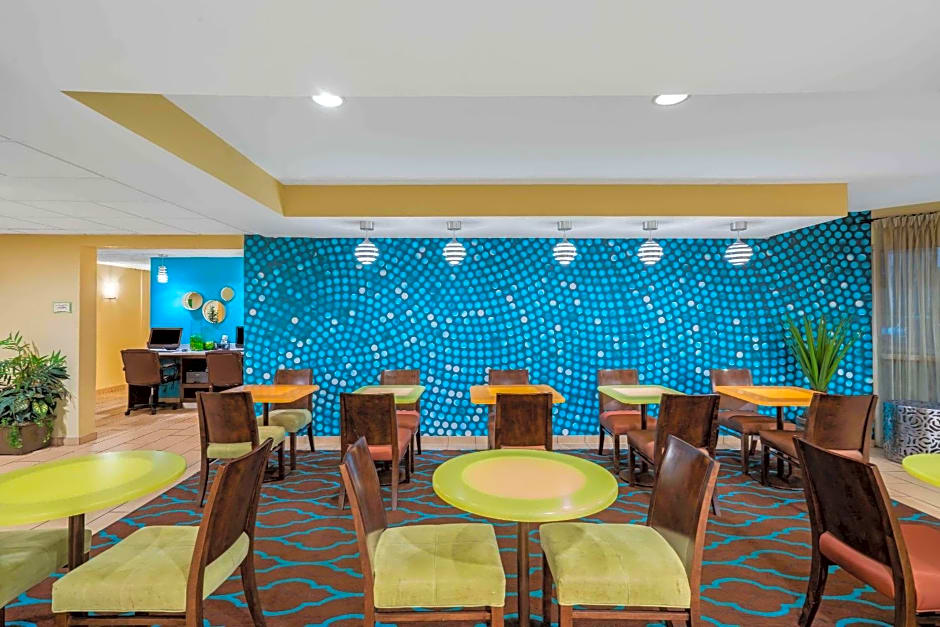 La Quinta by Wyndham Knoxville Airport