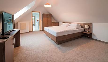 Two-Bedroom Suite