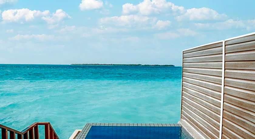 Brennia Kottefaru Maldives