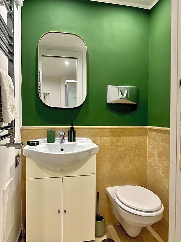 Santa Clara – Naples, CO