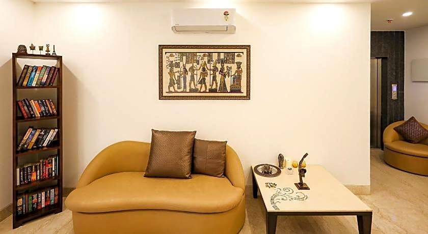 FabHotel La Paz Stay B&B