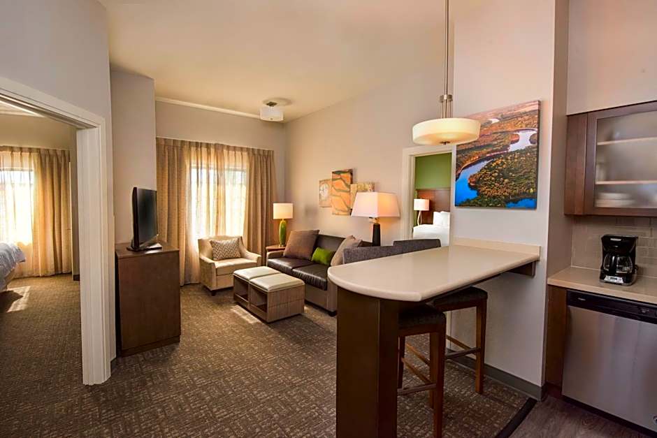 Staybridge Suites By Holiday Inn Wisconsin Dells - Lake Delton By IHG