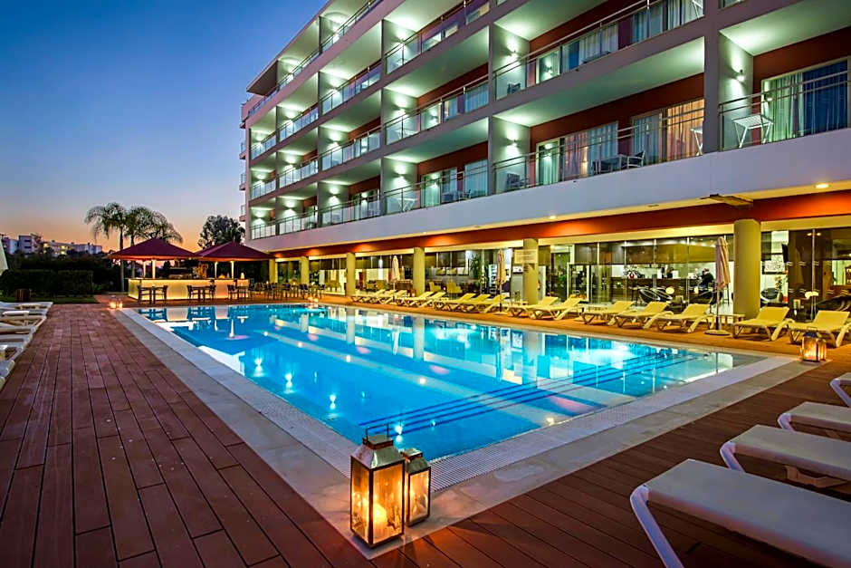 Areias Village Beach Suite Hotel