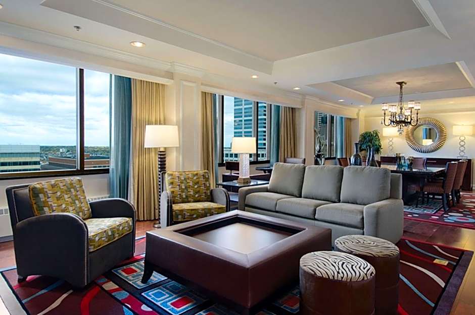 Hilton Minneapolis