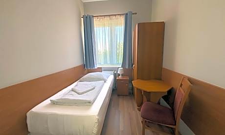 Single Room with Shared Bathroom