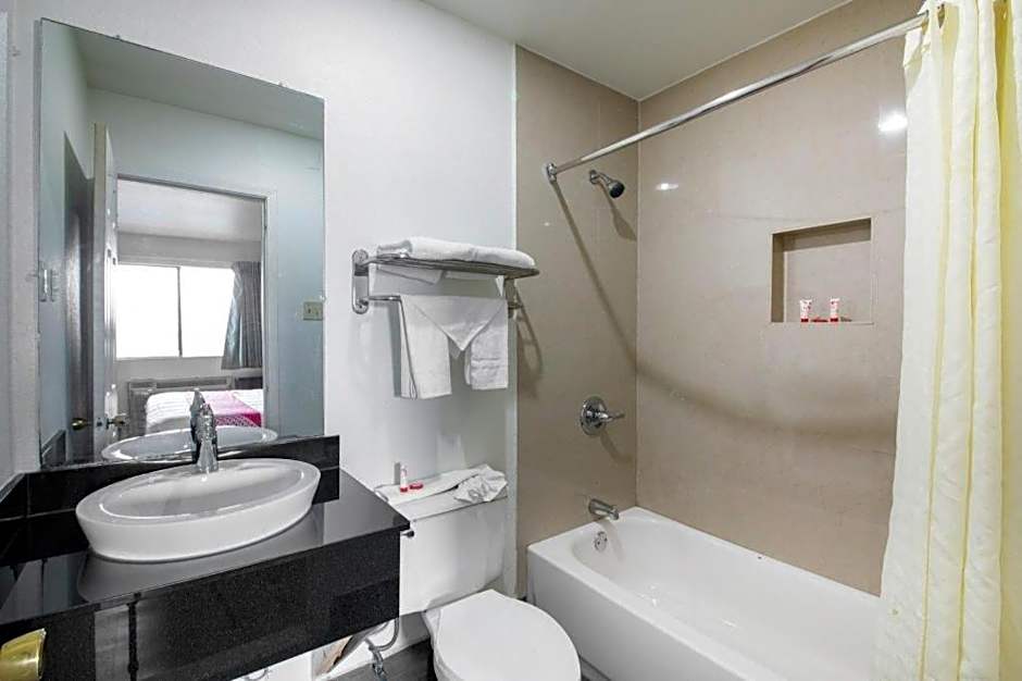 OYO Hotel Irving DFW Airport North