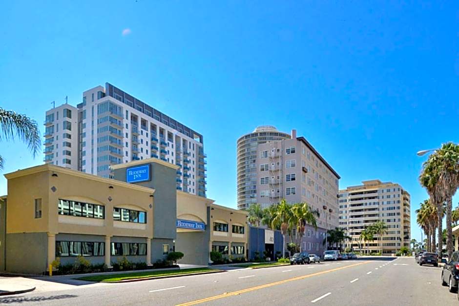 Inn at 50 - Long Beach Convention Center