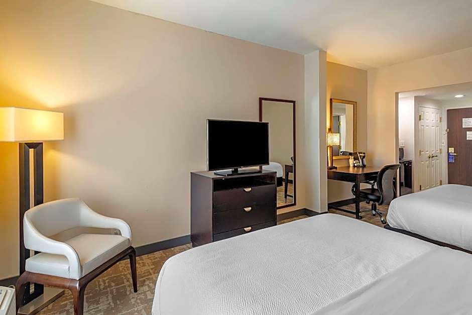 Best Western Plus Dalton Inn