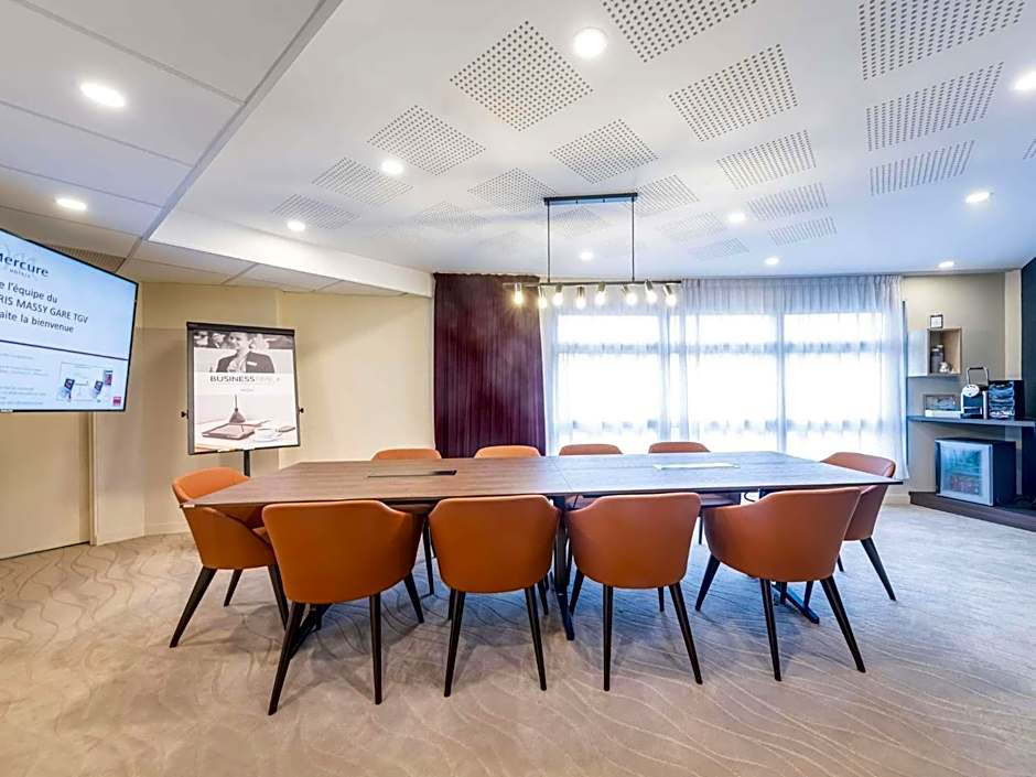 Mercure Paris Massy Gare TGV