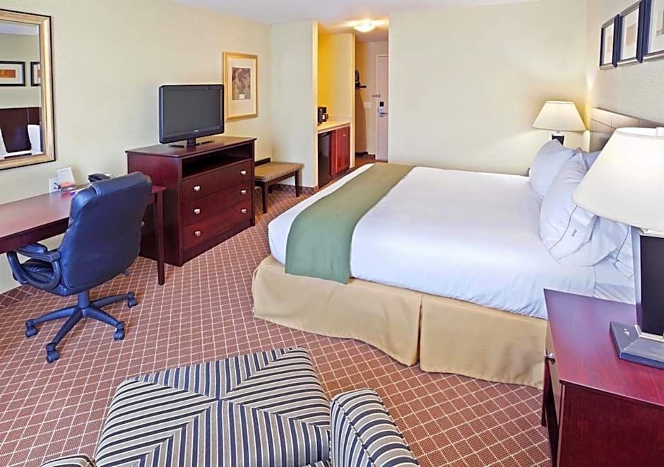 Holiday Inn Express Hotel & Suites Chehalis - Centralia By IHG