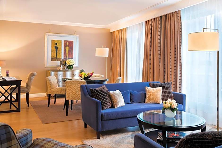 Warwick Paris (Former Warwick Champs-Elysees)