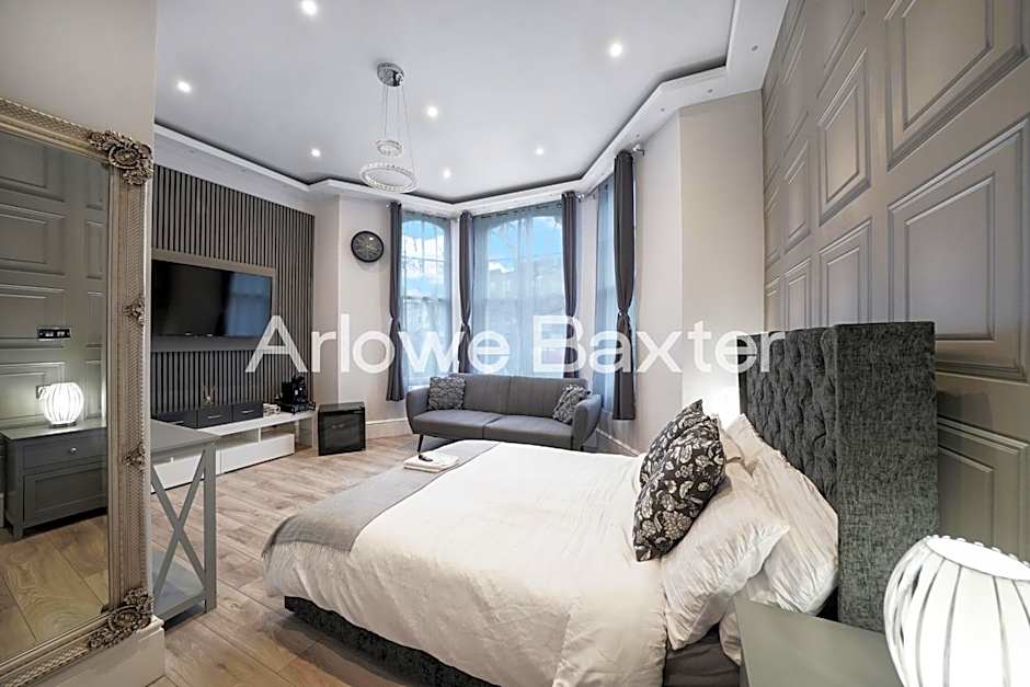Hackney Suites - En-suite rooms & amenities