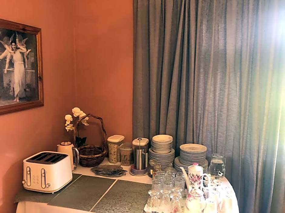 English Cherry Tree Manor