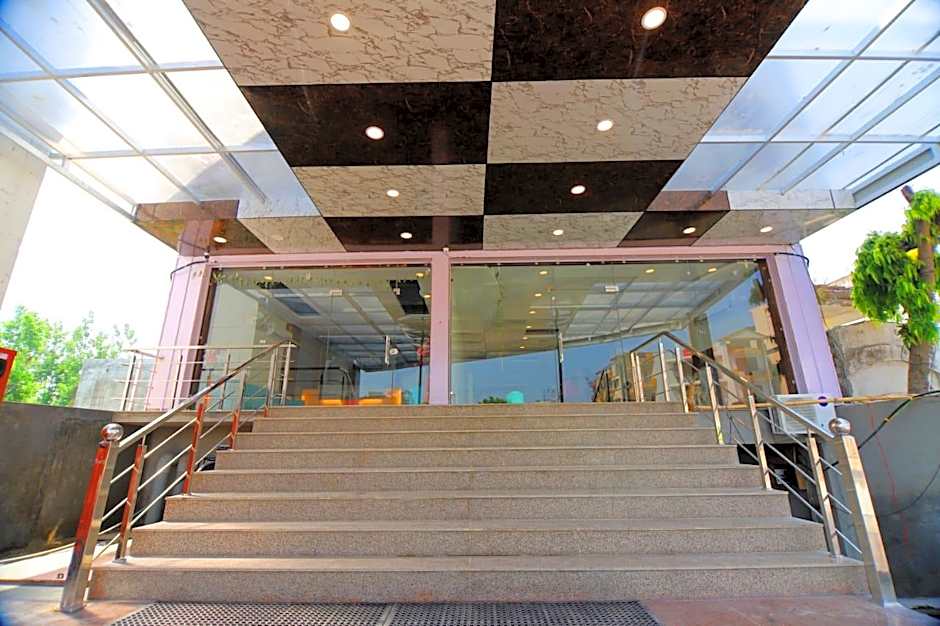 Hotel Shivaay – Haridwar, WV