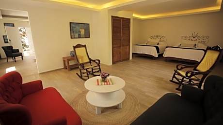 Standard Double Suite