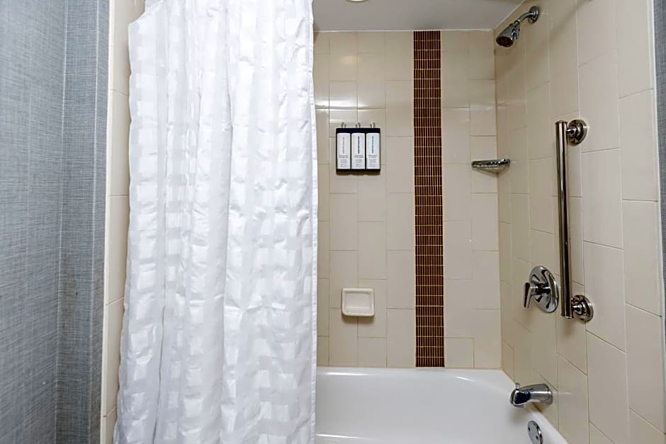 Hyatt Place Atlanta Alpharetta North Point Mall