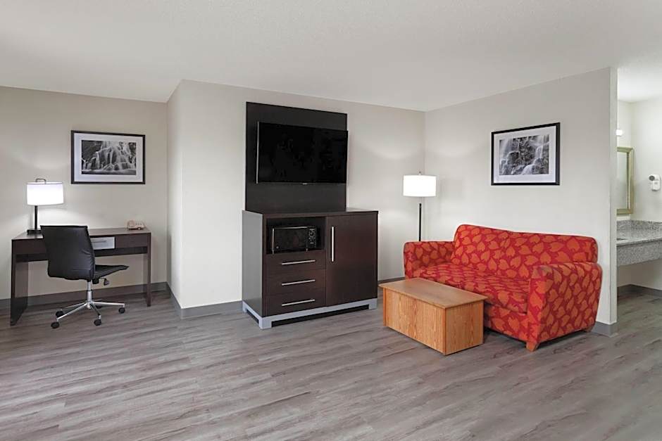 Baymont by Wyndham Green Bay