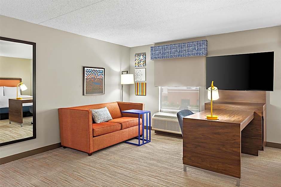 Hampton Inn By Hilton & Suites Bolingbrook, Il