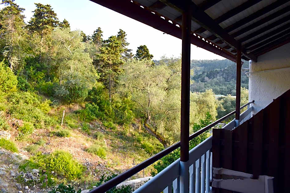 Bastas Hotel