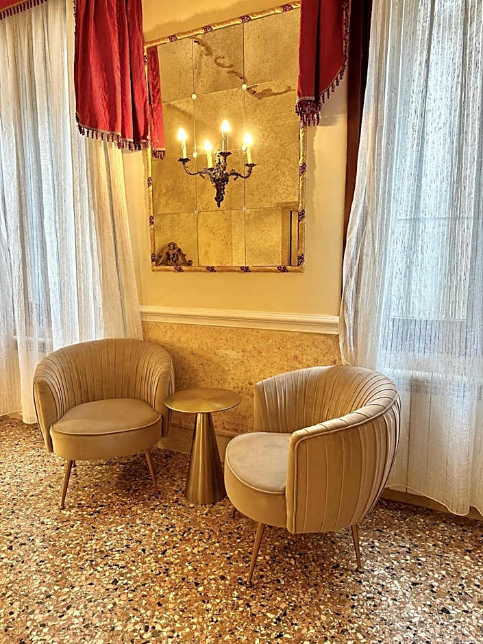 Casa Alla Fenice