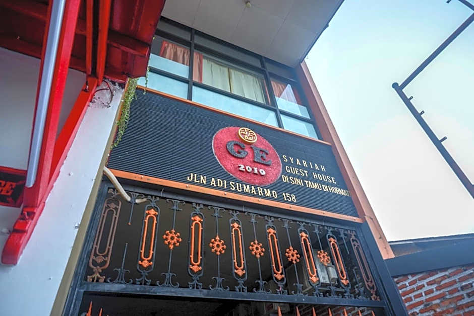 RedDoorz Syariah near Exit Toll Ngemplak Solo