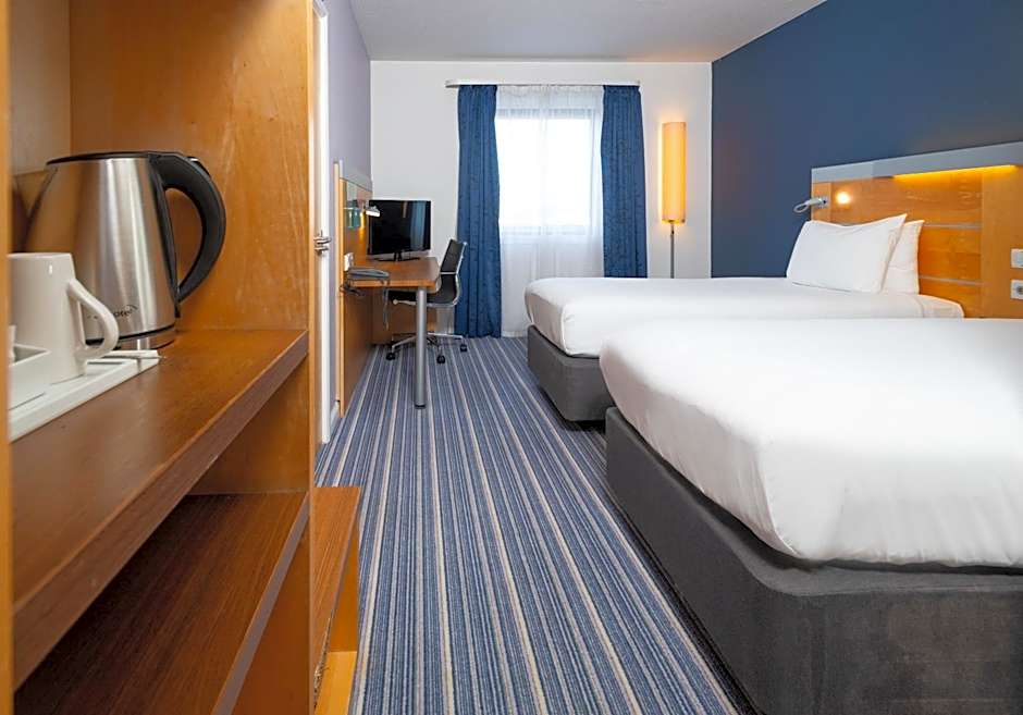 Holiday Inn Express Stevenage By IHG