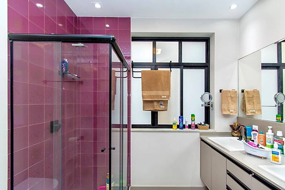 Girl from Ipanema - Luxury and Beach