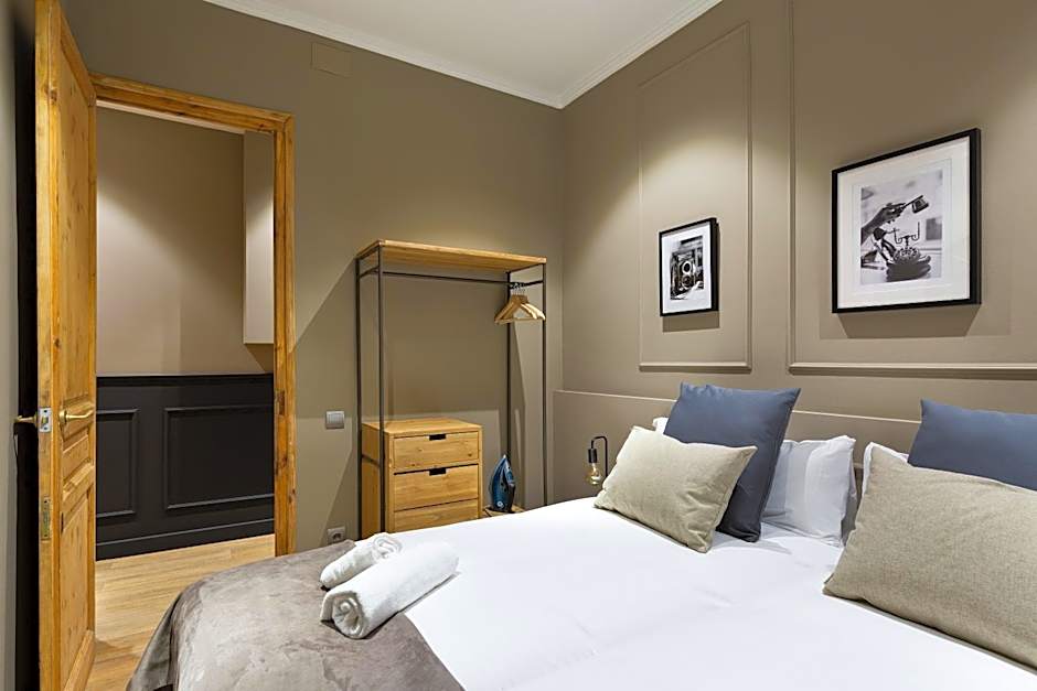 Sagrada266 by chicStays