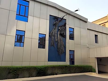 BEST WESTERN STARFIRE HOTELS