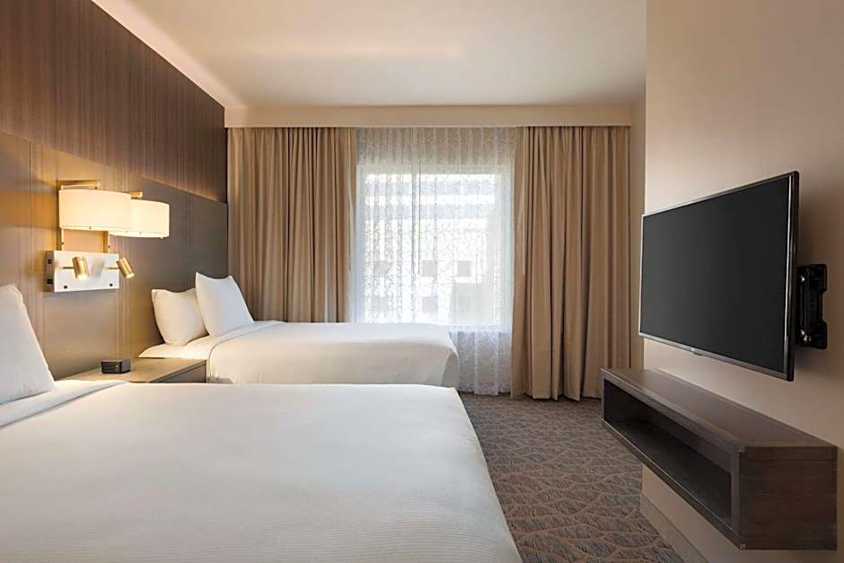 Embassy Suites by Hilton The Woodlands at Hughes Landing