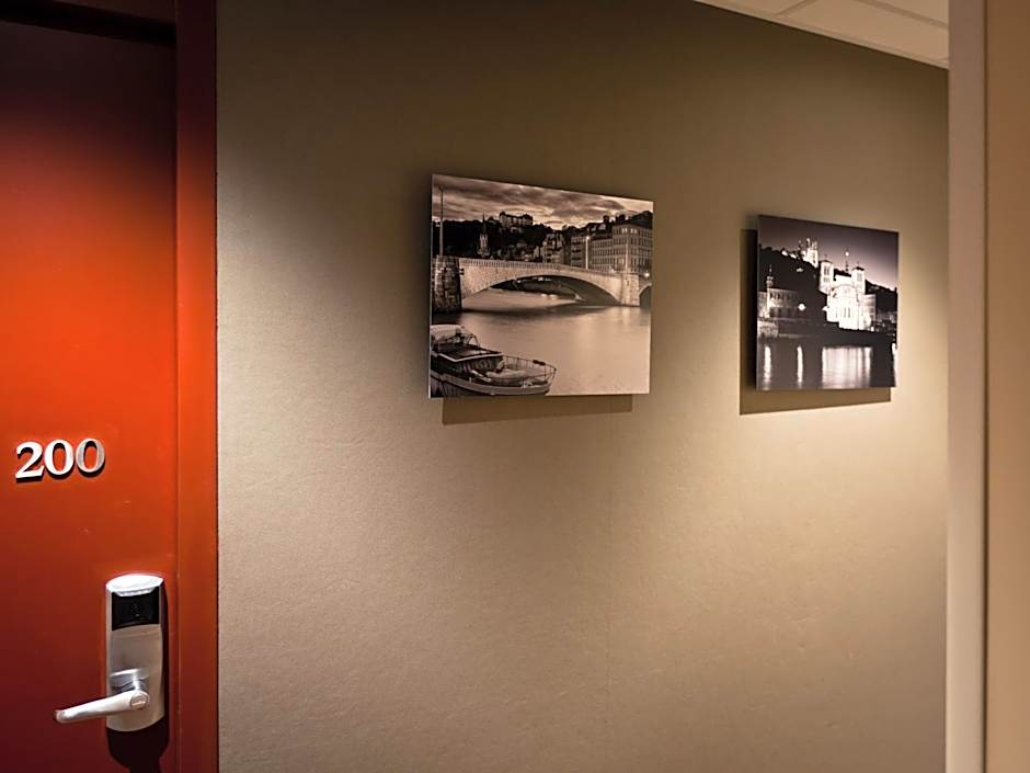 Hotel Des Remparts Perrache