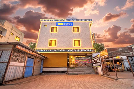 FabHotel Royal Aanandam