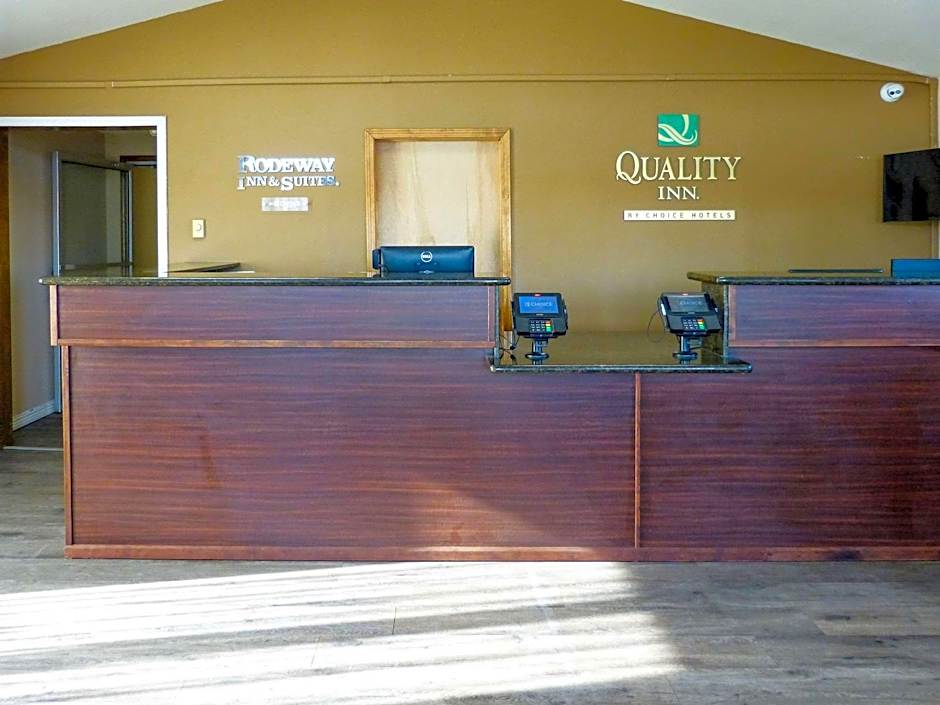 Rodeway Inn & Suites Ontario