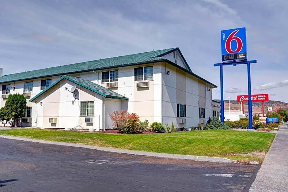 Motel 6-The Dalles, OR
