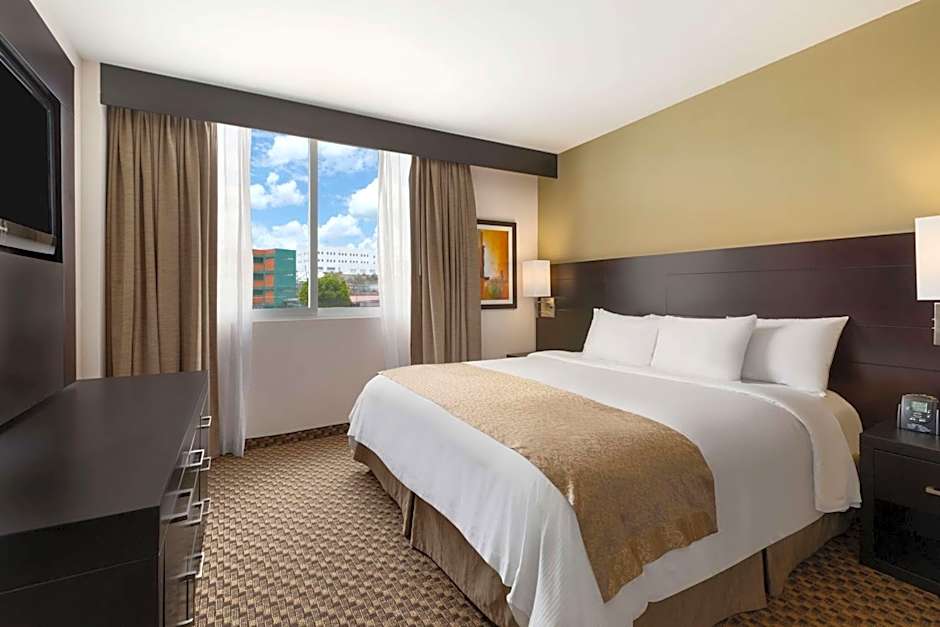 DoubleTree By Hilton Queretaro