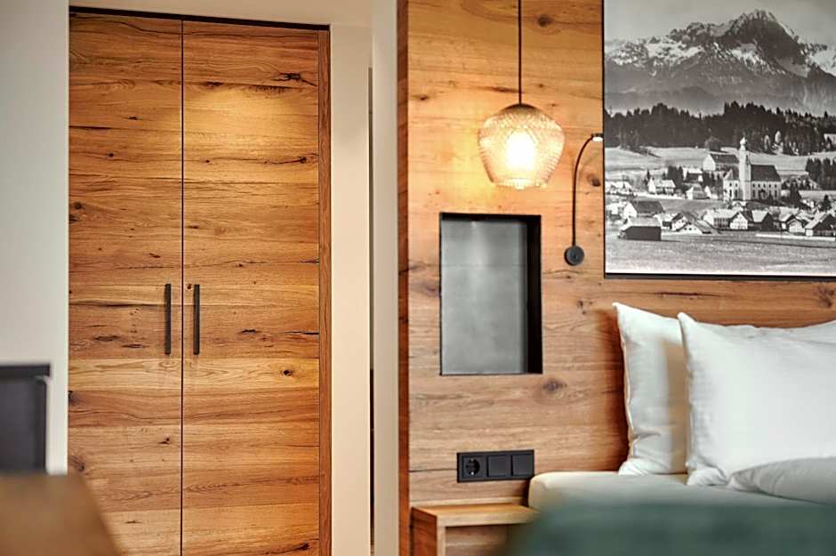 Hotel Auf der Gsteig GmbH