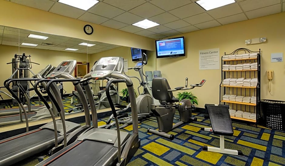 Holiday Inn Express Hotel & Suites Midwest City