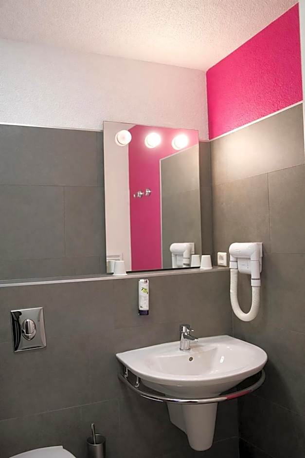Enzo Hotels Premier Prix - Logis Amneville