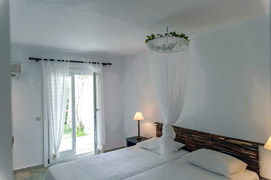 Skiathos Holidays Suites & Villas